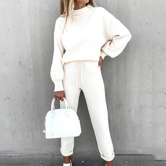 Cozy and Trendy Women's Tracksuit