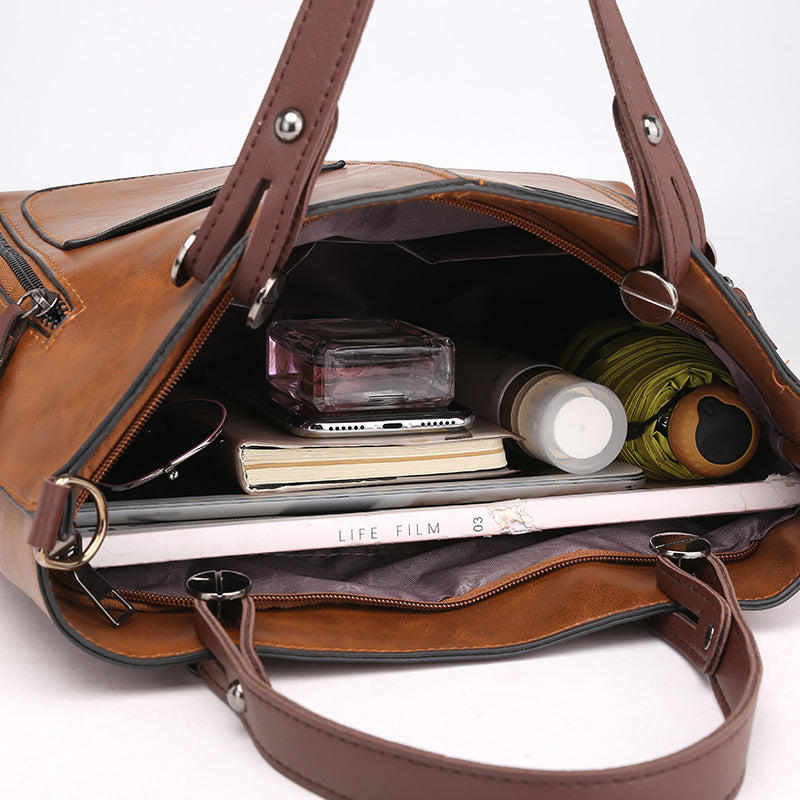 Women's Fashionable Large Capacity Retro Shoulder Bag