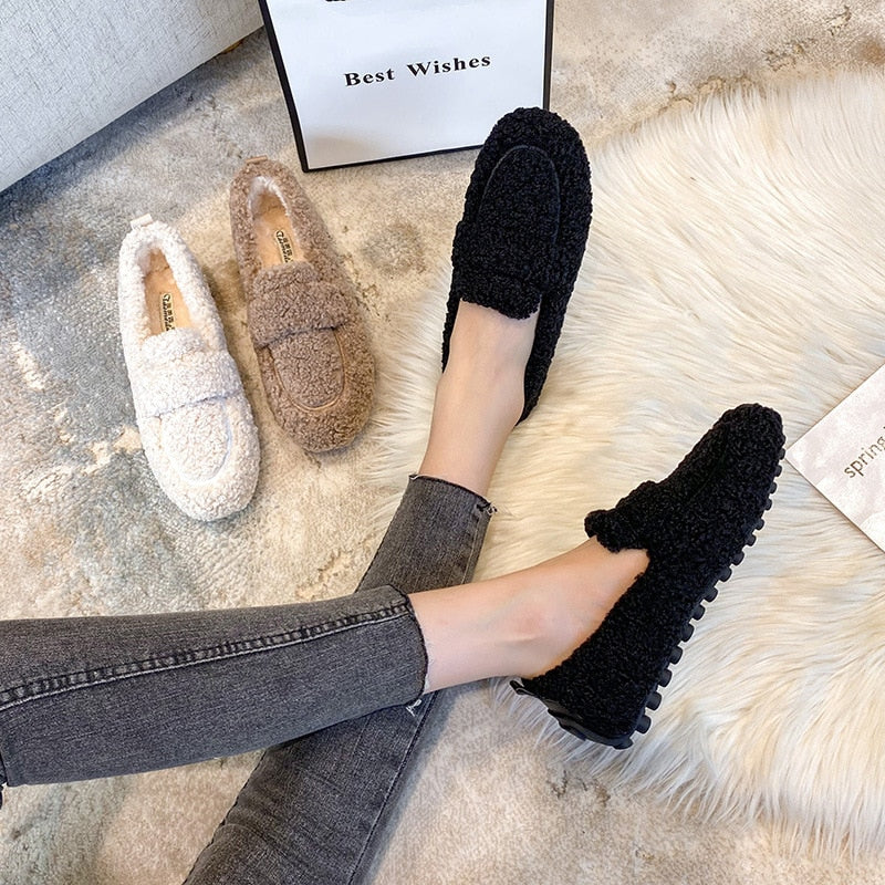 Womens Cozy Plush Slippers