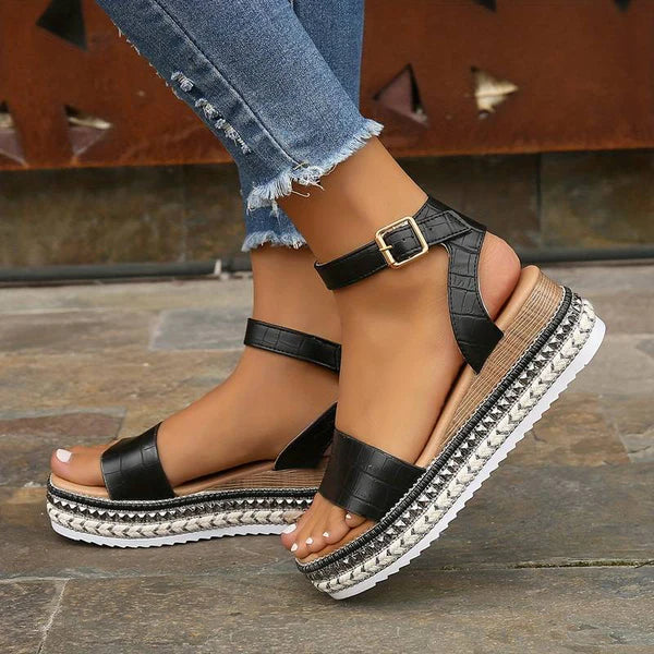 Effortlessly Chic Sandals for Women