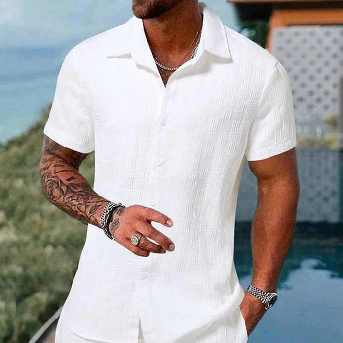 Men's Textured Solid Lapel Short-Sleeve Shirt