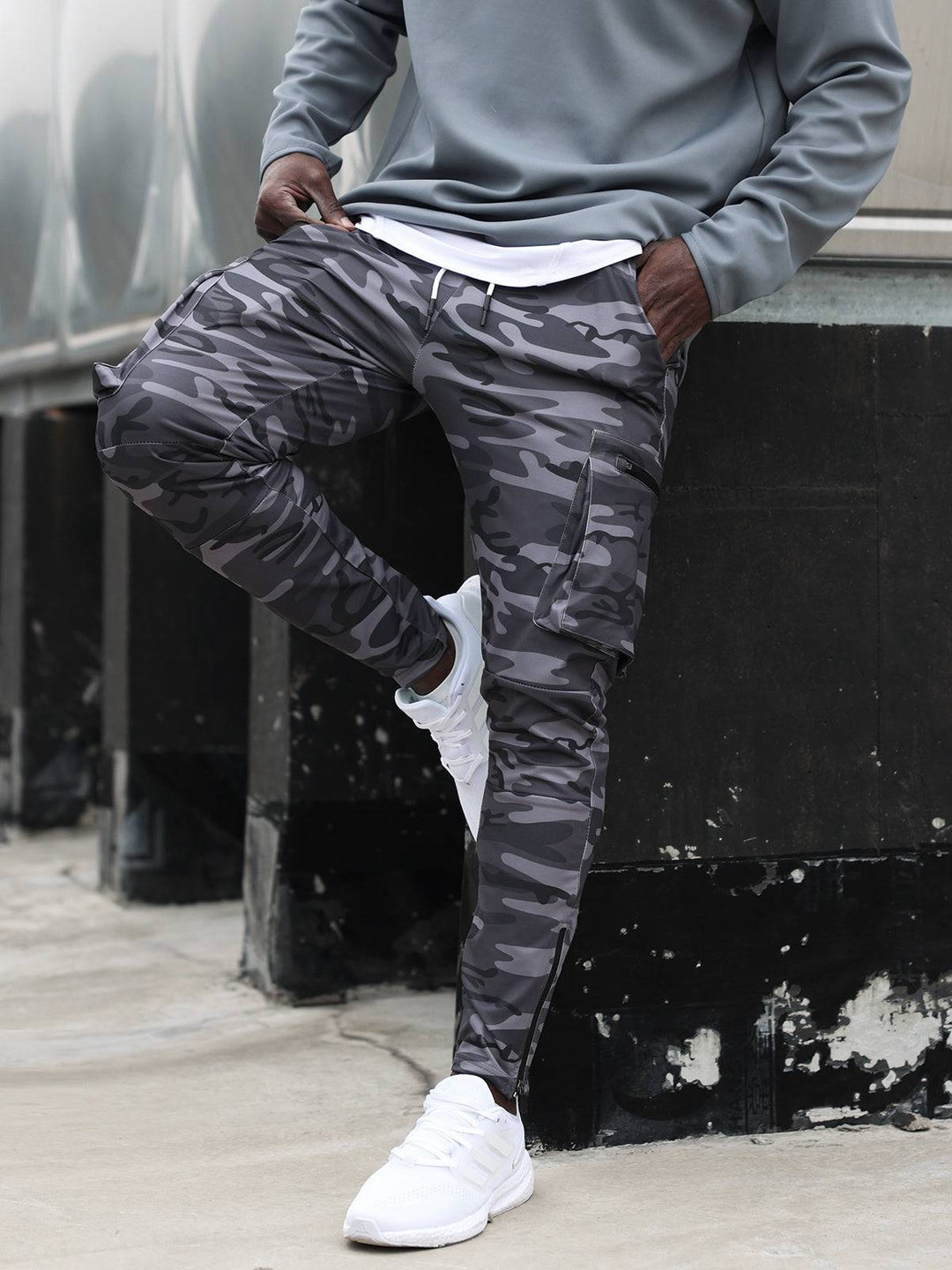 Men's Cargo Fitness Pants - Armoire Melbourne